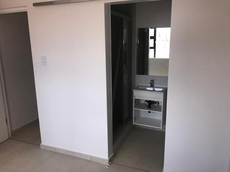 To Let 2 Bedroom Property for Rent in Wilgeheuwel Gauteng