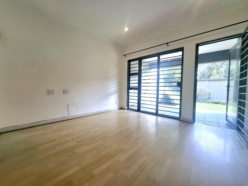 To Let 2 Bedroom Property for Rent in Rivonia Gauteng