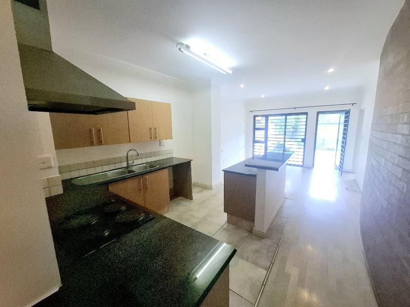 To Let 2 Bedroom Property for Rent in Rivonia Gauteng