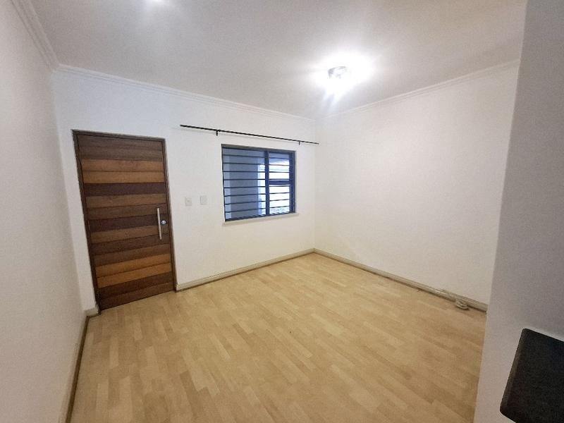 To Let 2 Bedroom Property for Rent in Rivonia Gauteng