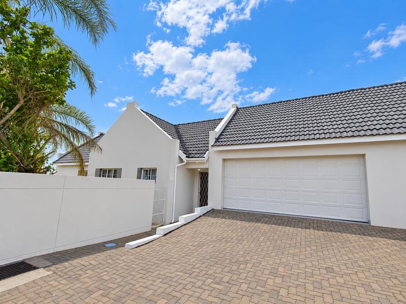 3 Bedroom Property for Sale in Kosmosdal Gauteng