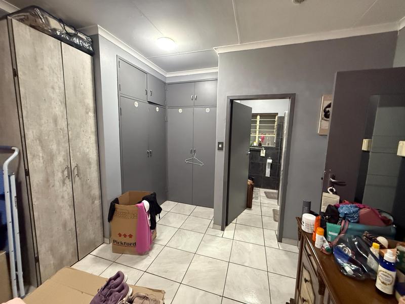 4 Bedroom Property for Sale in The Reeds Gauteng