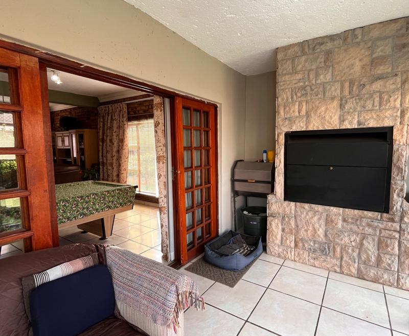 4 Bedroom Property for Sale in Rayton Gauteng