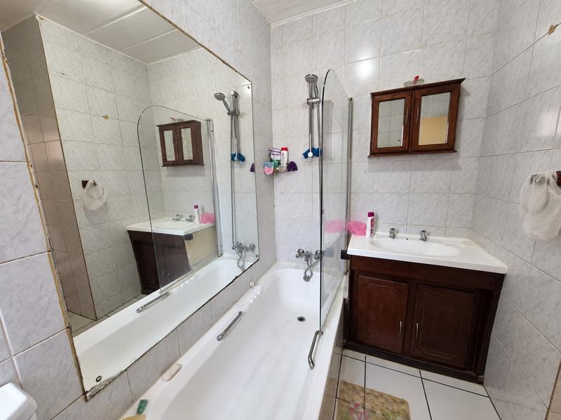 2 Bedroom Property for Sale in Randhart Gauteng