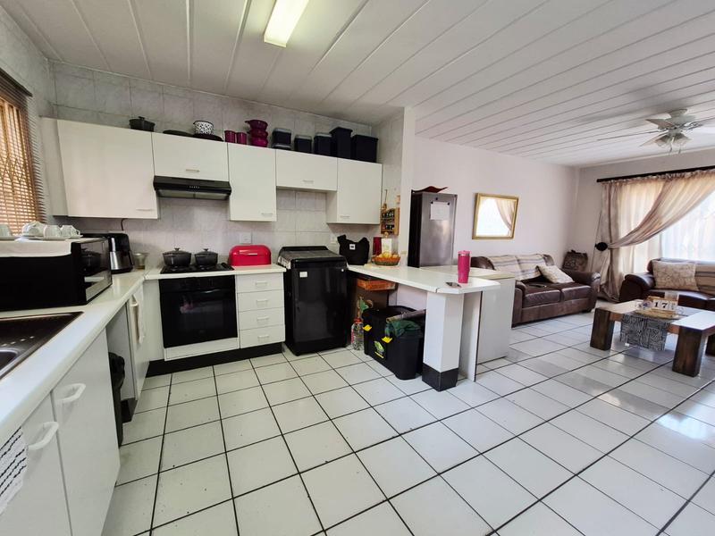 2 Bedroom Property for Sale in Randhart Gauteng