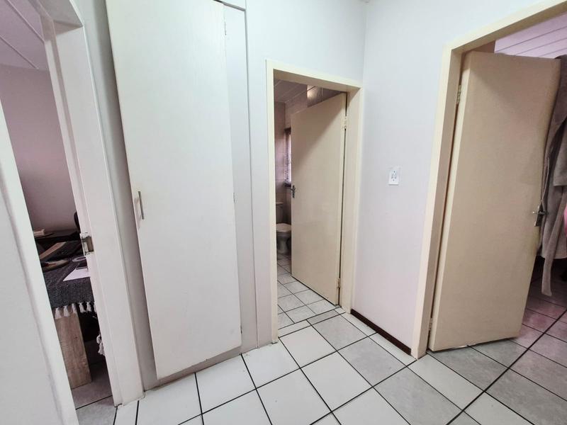 2 Bedroom Property for Sale in Randhart Gauteng