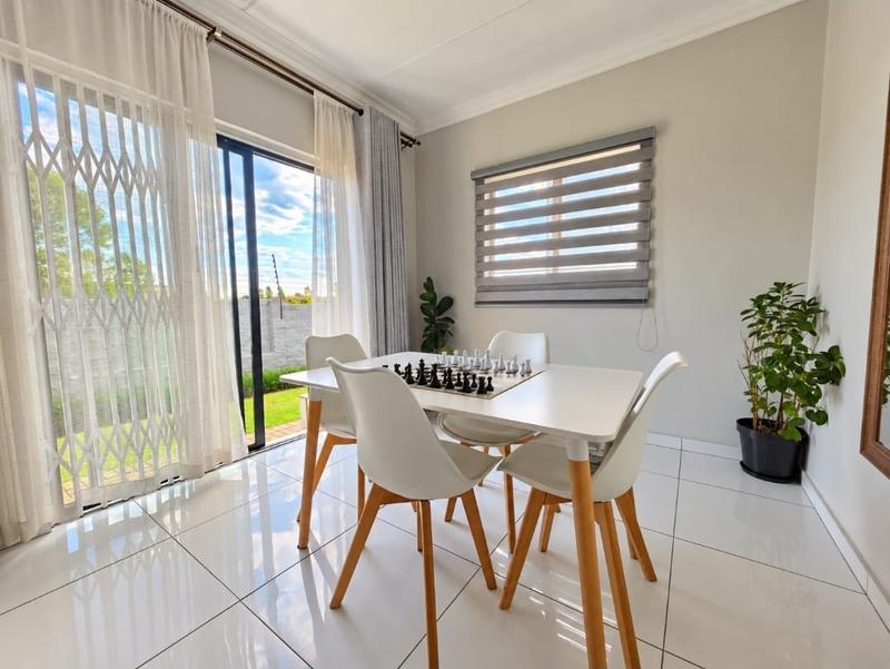 3 Bedroom Property for Sale in Albertsdal Gauteng