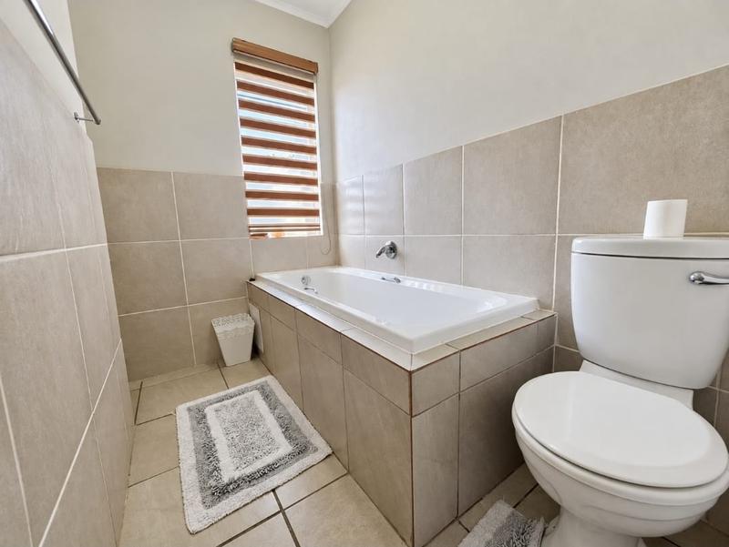 3 Bedroom Property for Sale in Albertsdal Gauteng