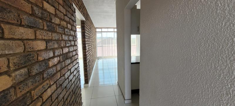 2 Bedroom Property for Sale in New Redruth Gauteng