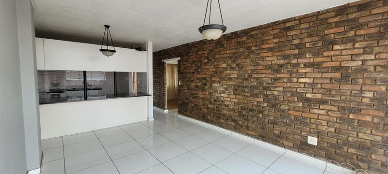 2 Bedroom Property for Sale in New Redruth Gauteng