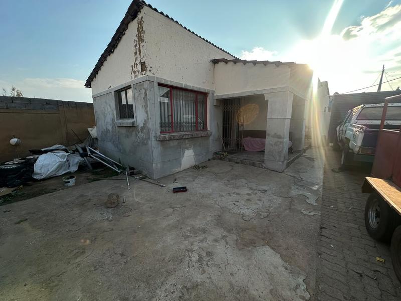 3 Bedroom Property for Sale in Tshepisong Gauteng