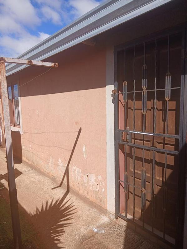2 Bedroom Property for Sale in Kagiso Gauteng