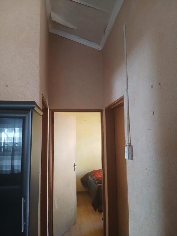 2 Bedroom Property for Sale in Kagiso Gauteng