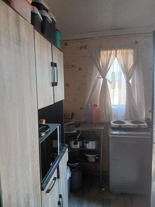 2 Bedroom Property for Sale in Kagiso Gauteng