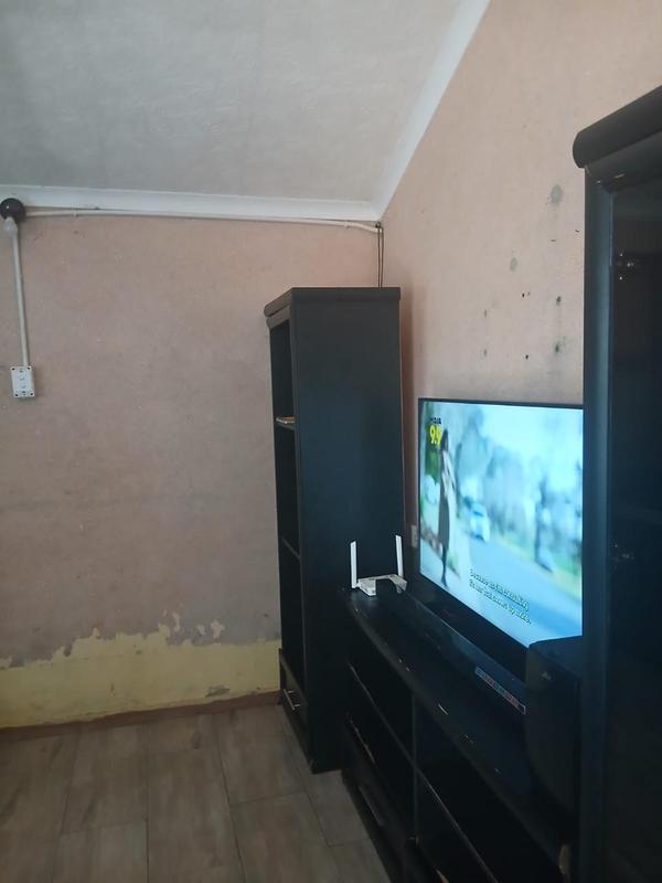 2 Bedroom Property for Sale in Kagiso Gauteng