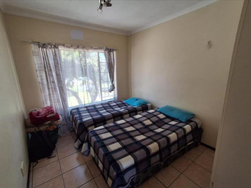 3 Bedroom Property for Sale in Sonneveld Gauteng