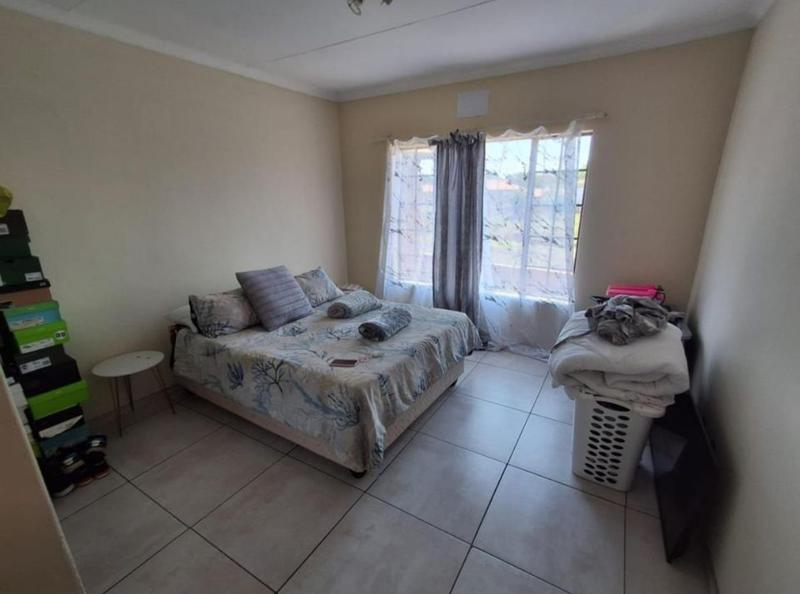 3 Bedroom Property for Sale in Sonneveld Gauteng
