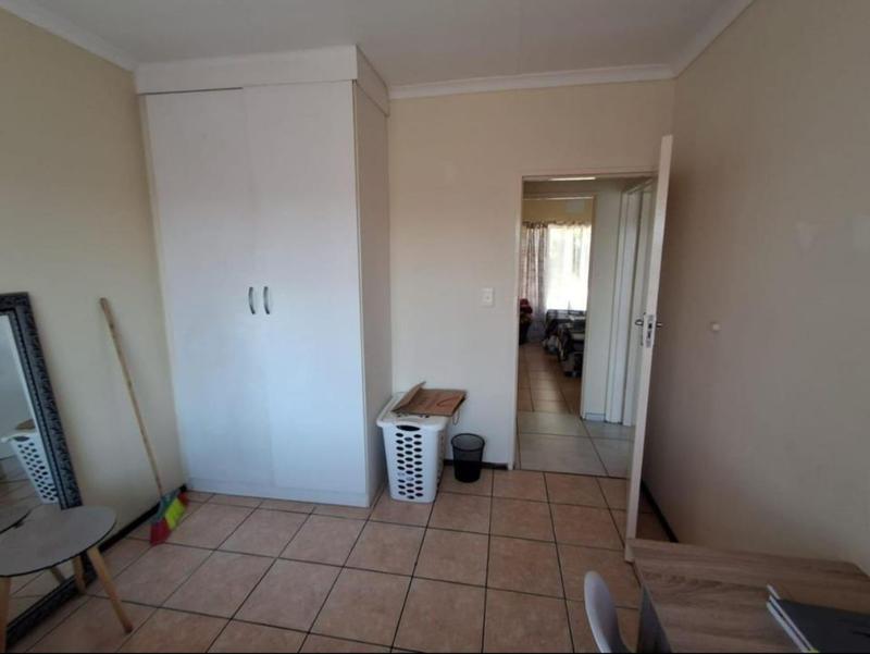 3 Bedroom Property for Sale in Sonneveld Gauteng