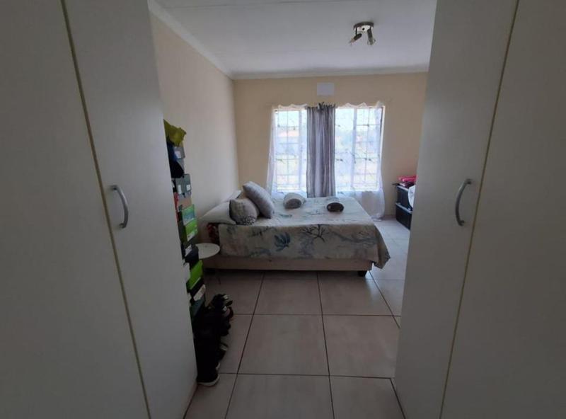 3 Bedroom Property for Sale in Sonneveld Gauteng