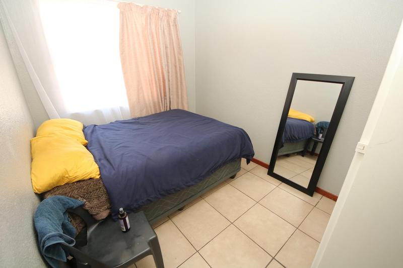 To Let 2 Bedroom Property for Rent in Vorna Valley Gauteng