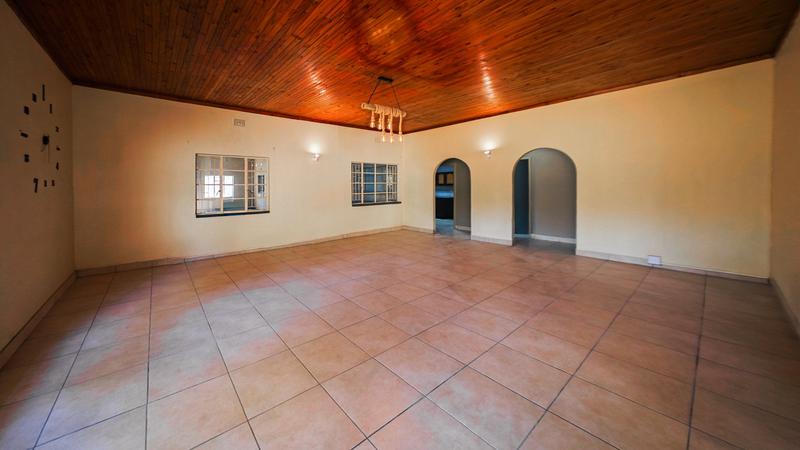 To Let 4 Bedroom Property for Rent in Pretoria Gardens Gauteng
