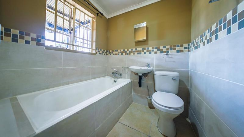 To Let 4 Bedroom Property for Rent in Pretoria Gardens Gauteng