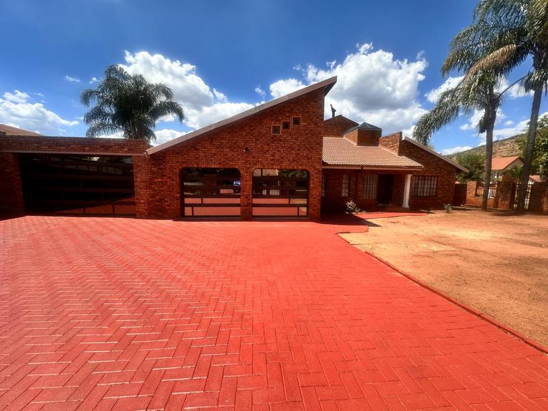 5 Bedroom Property for Sale in Amandasig Gauteng