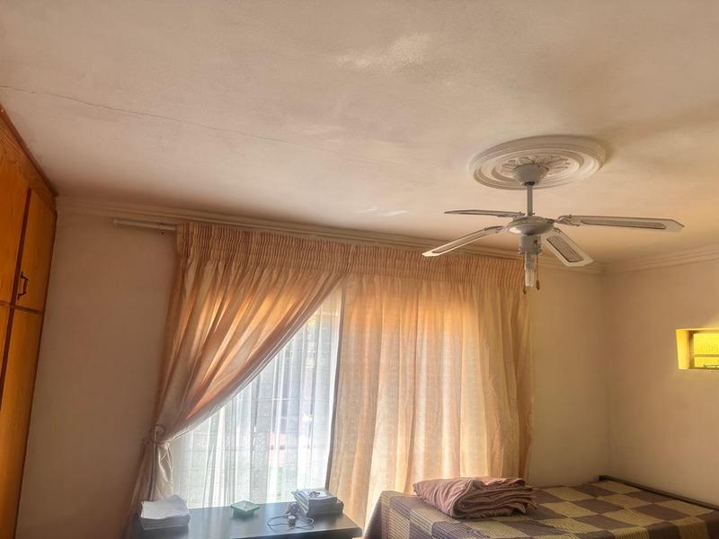 5 Bedroom Property for Sale in Amandasig Gauteng