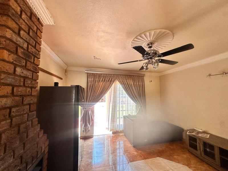 5 Bedroom Property for Sale in Amandasig Gauteng