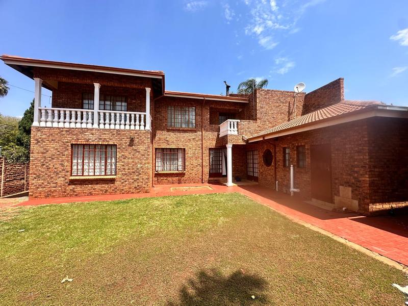 5 Bedroom Property for Sale in Amandasig Gauteng