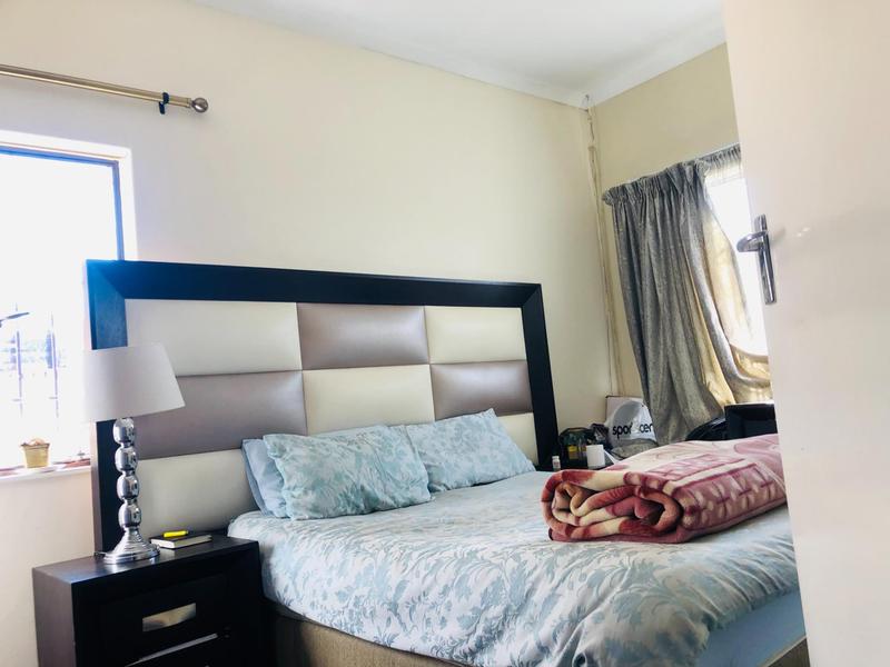 To Let 2 Bedroom Property for Rent in Noordwyk Gauteng