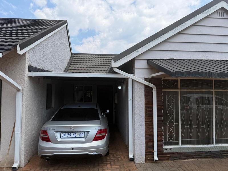 To Let 2 Bedroom Property for Rent in Wychwood Gauteng