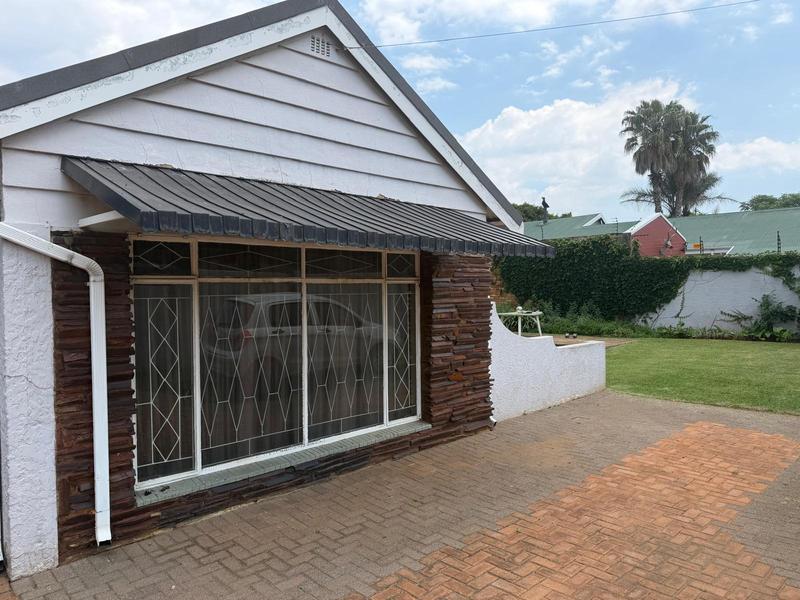 To Let 2 Bedroom Property for Rent in Wychwood Gauteng
