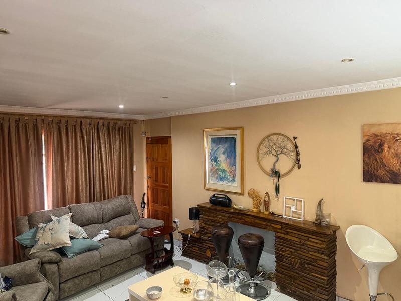 To Let 2 Bedroom Property for Rent in Wychwood Gauteng