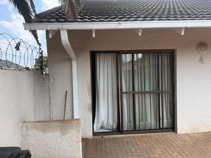 To Let 2 Bedroom Property for Rent in Wychwood Gauteng