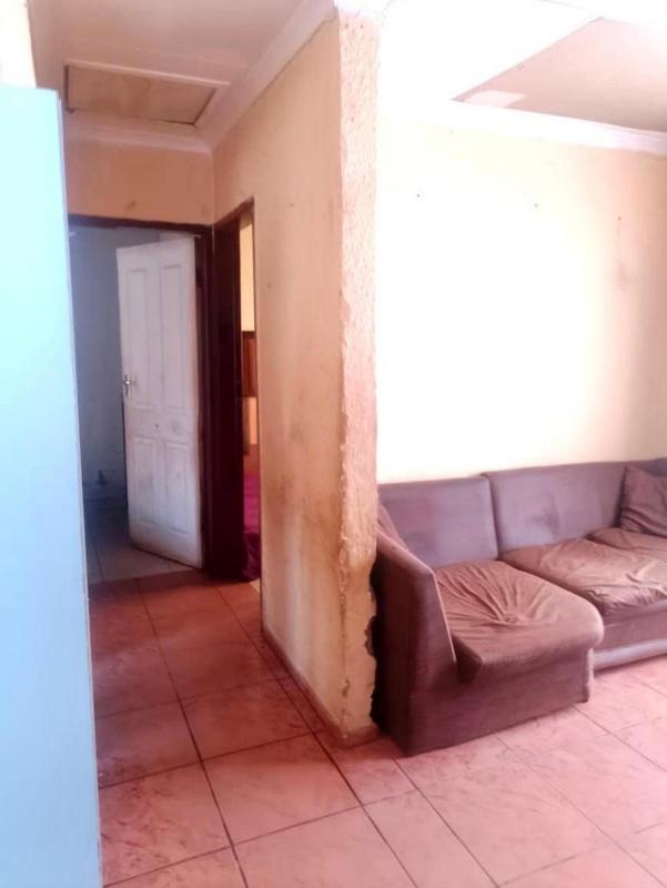 2 Bedroom Property for Sale in Emdeni Gauteng