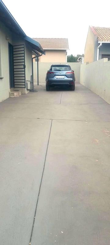 3 Bedroom Property for Sale in Lenasia South Gauteng