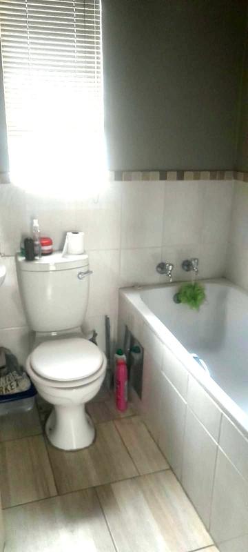 3 Bedroom Property for Sale in Lenasia South Gauteng