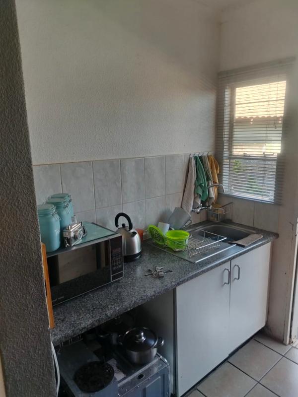 2 Bedroom Property for Sale in Lenasia South Gauteng