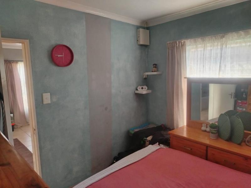 2 Bedroom Property for Sale in Lenasia South Gauteng