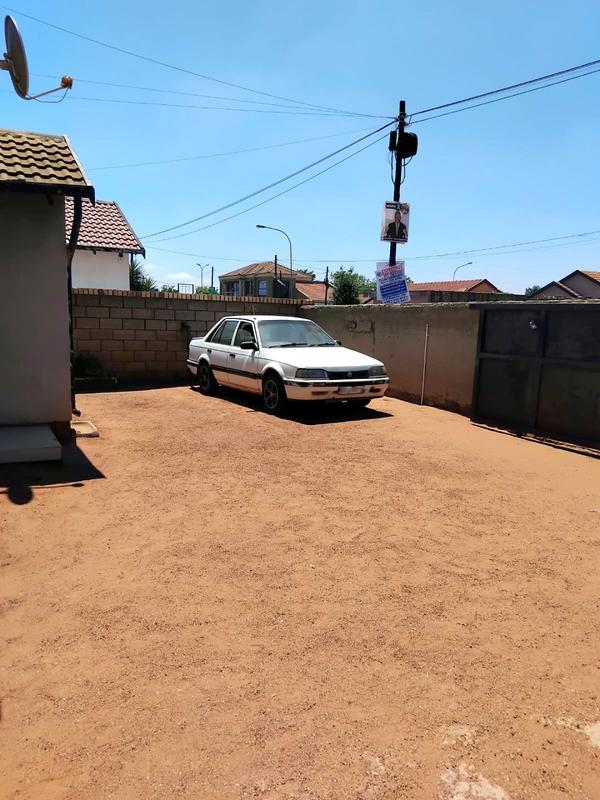 2 Bedroom Property for Sale in Protea Glen Gauteng