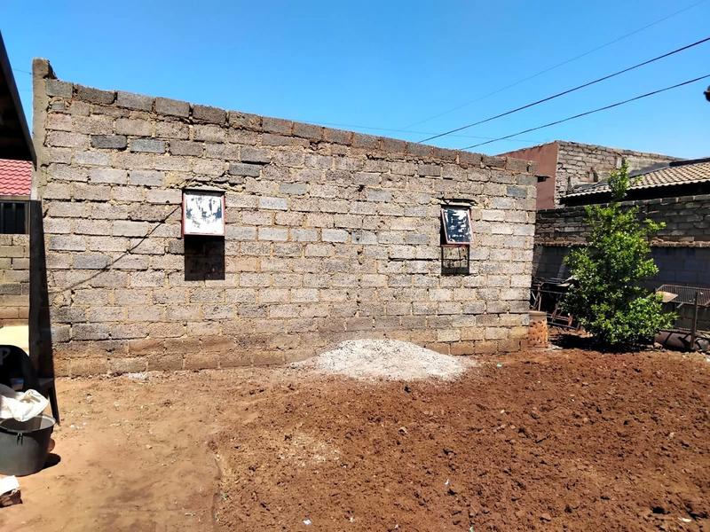 2 Bedroom Property for Sale in Protea Glen Gauteng