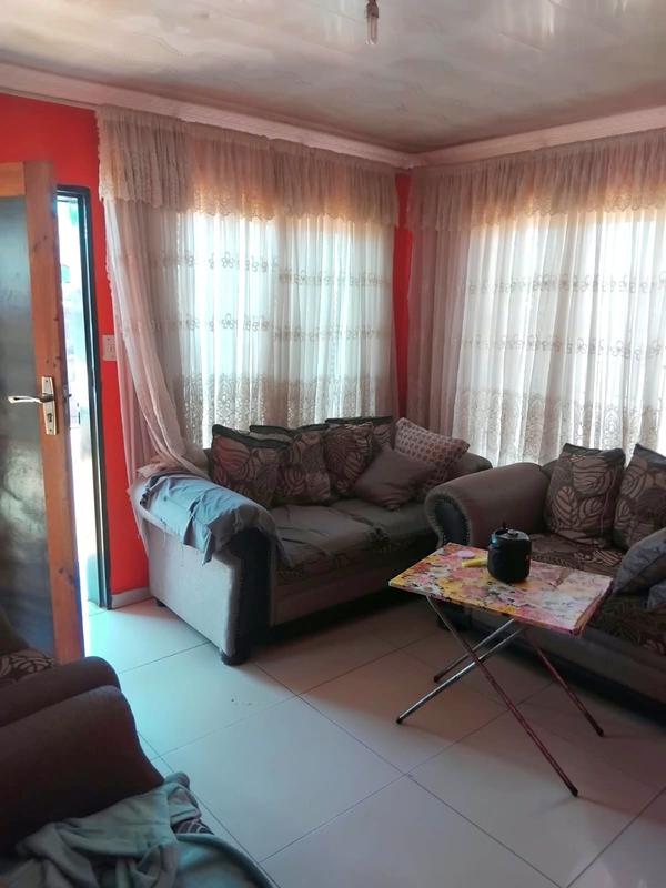 2 Bedroom Property for Sale in Protea Glen Gauteng