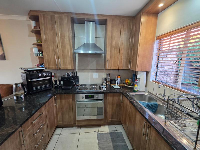 2 Bedroom Property for Sale in Moreleta Park Gauteng