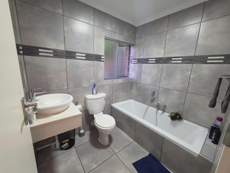 2 Bedroom Property for Sale in Moreleta Park Gauteng