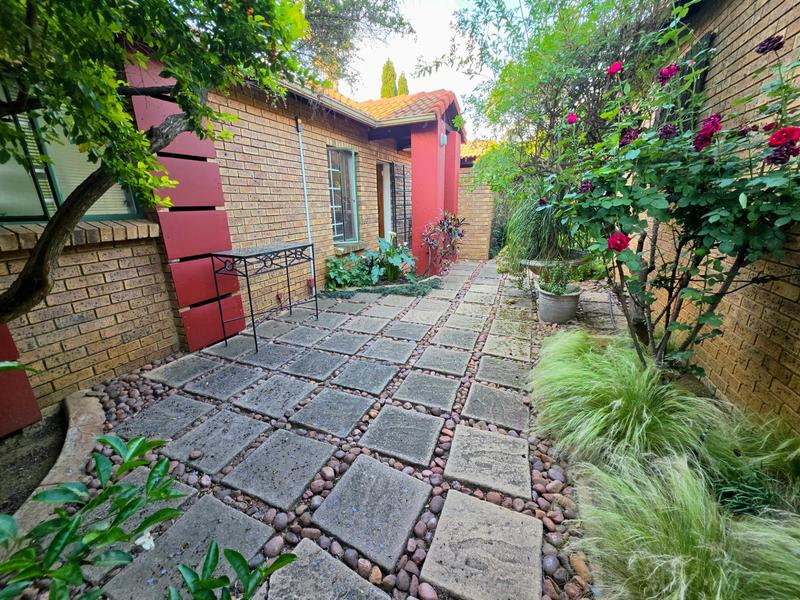 2 Bedroom Property for Sale in Moreleta Park Gauteng