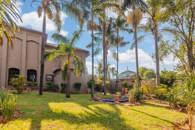 5 Bedroom Property for Sale in Waterkloof A H Gauteng