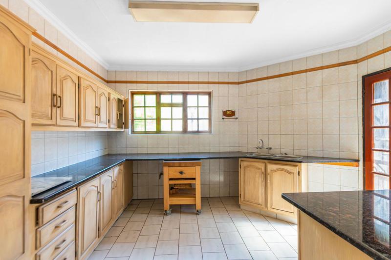 5 Bedroom Property for Sale in Waterkloof A H Gauteng