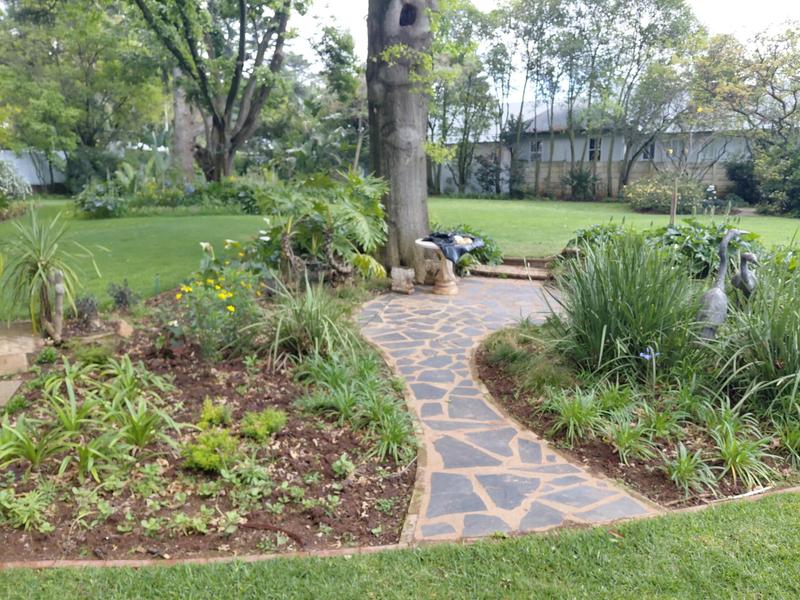 6 Bedroom Property for Sale in Illovo Gauteng