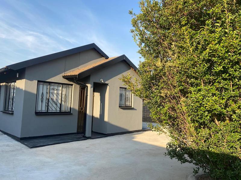 To Let 2 Bedroom Property for Rent in Protea Glen Gauteng